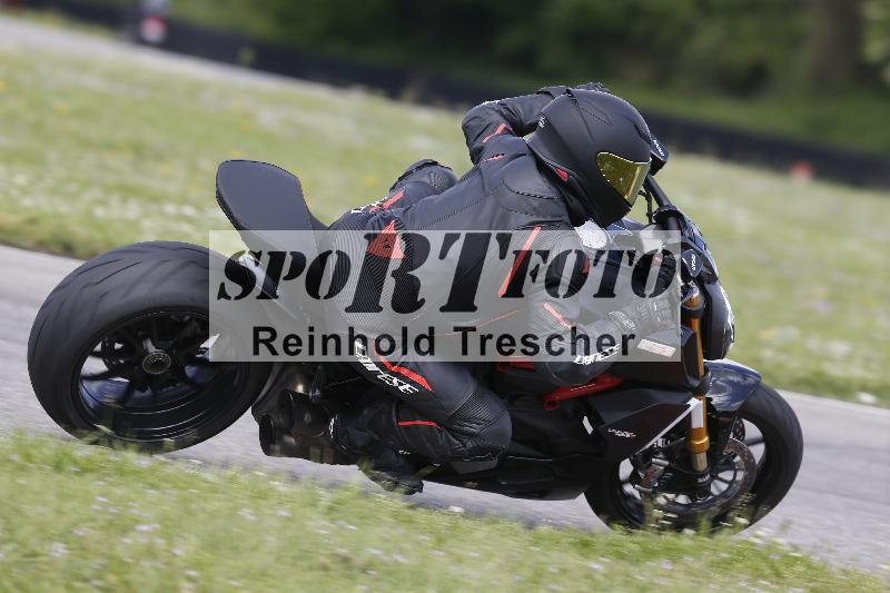 /15 13.05.2025 Max Racing ADR/Gruppe gruen/64